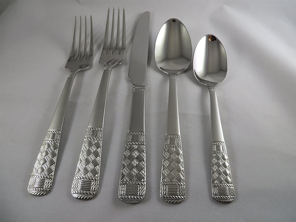 20Pc Service for 4 Cutlery in Contemporary Design