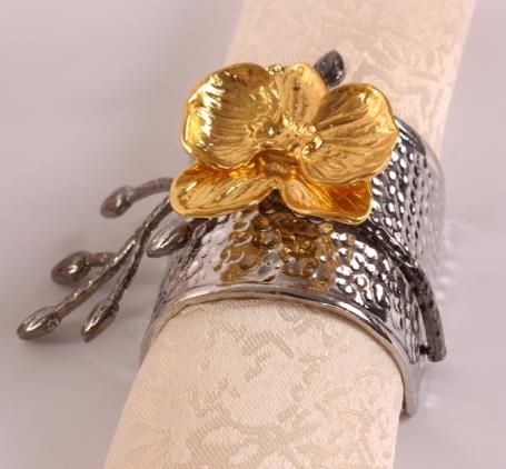 Golden Daffodil Single Napkin Ring Cuff
