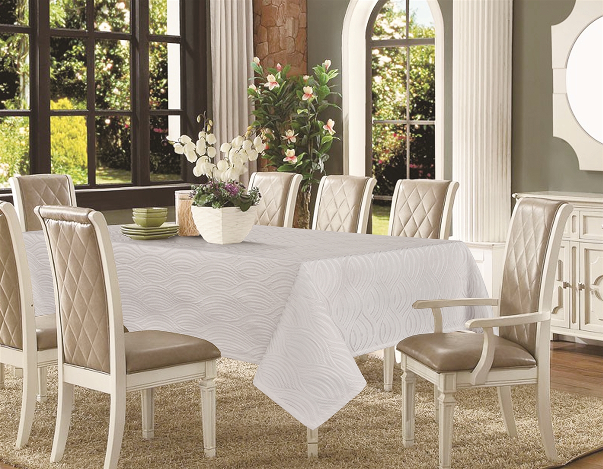 Candice White Scallop - Luxury Table Covers