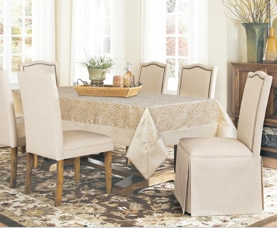 Verona Elegant Gold Tablecloth - Luxury Table Covers